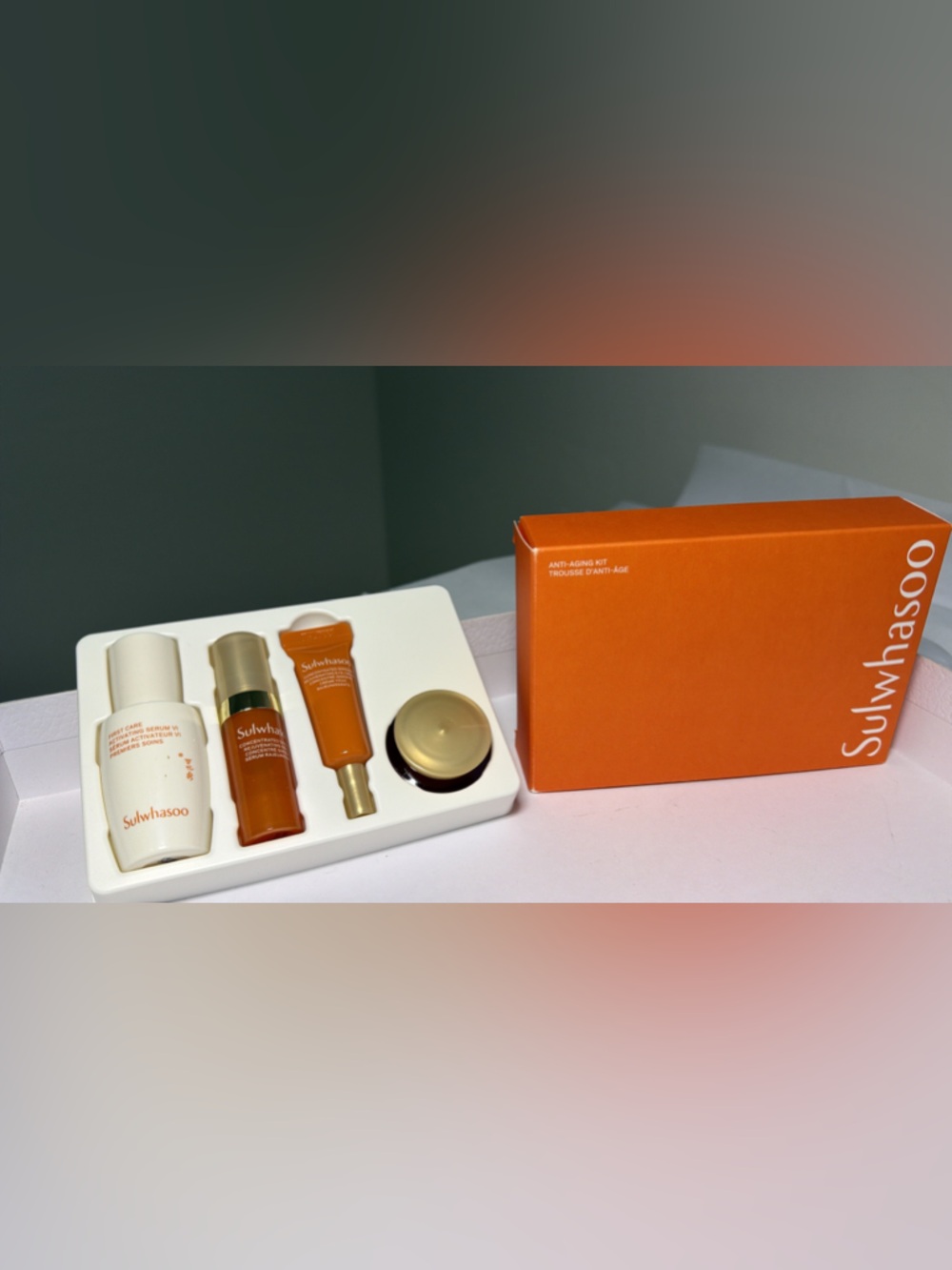 New,unused mini & travel Sulwhasoo Set